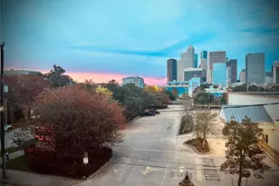 2727 Brazos St, Houston, TX 77006 - Photo 6