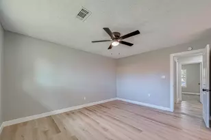 3407 Coachlight Ln, Baytown, TX 77521 - Photo 24