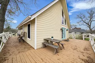 920 Oak Grove St, La Porte, TX 77571 - Photo 2