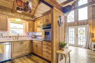 920 Oak Grove St, La Porte, TX 77571 - Photo 8