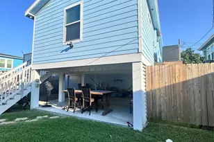 2811 Ave Q 1/2, Galveston, TX 77550 - Photo 2