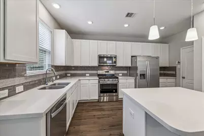 1972 Elkington Circle, Conroe, TX 77304 - Photo 8