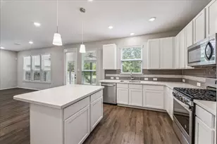 1972 Elkington Cir, Conroe, TX 77304 - Photo 6