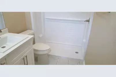 15710 Thunderbay Drive, Houston, TX 77062 - Photo 10