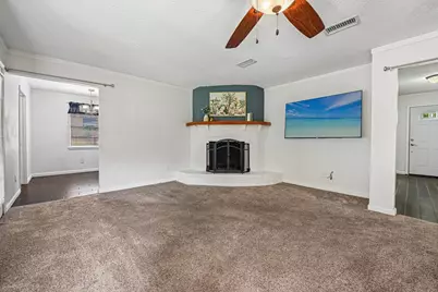 4418 Saffron Lane, Friendswood, TX 77546 - Photo 4