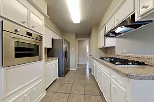 603 Blue Ridge Dr, Shenandoah, TX 77381 - Photo 6