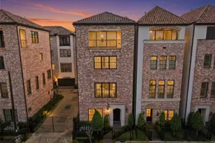 19 Robita St, Houston, TX 77019 - Photo 1