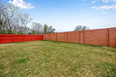 10738 Bridgeport Path Court, Missouri City, TX 77459 - Photo 30