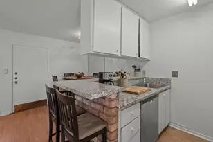 1849 Marshall St, Houston, TX 77098 - Photo 6