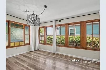 2907 Avenue M 1/2, Galveston, TX 77550 - Photo 12