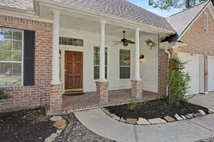 14 S Rambling Ridge Pl, The Woodlands, TX 77385 - Photo 4