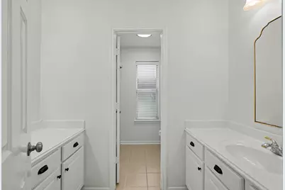 14 S Rambling Ridge Place, The Woodlands, TX 77385 - Photo 26