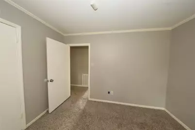 8519 Leader Street, Houston, TX 77036 - Photo 10