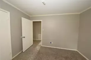 8519 Leader St, Houston, TX 77036 - Photo 10