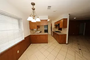 8519 Leader St, Houston, TX 77036 - Photo 16
