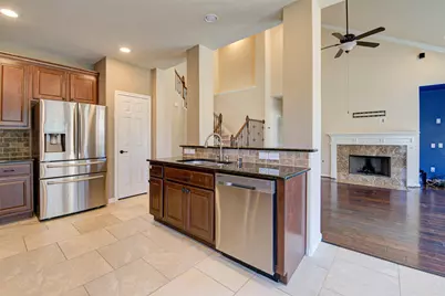 87 N Pinto Point Circle, Spring, TX 77389 - Photo 18