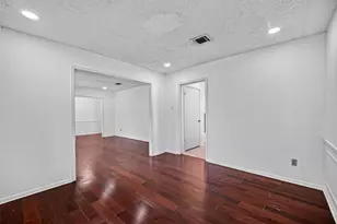 3910 Chile Dr, Pasadena, TX 77504 - Photo 8