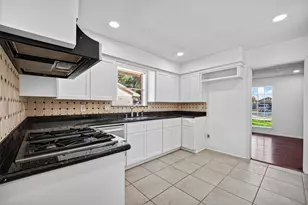3910 Chile Dr, Pasadena, TX 77504 - Photo 14