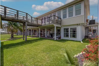 283 Barracuda Street, Bayou Vista, TX 77563 - Photo 8