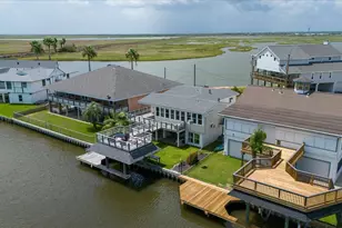 283 Barracuda St, Bayou Vista, TX 77563 - Photo 4