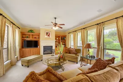 14 Knights Crossing Drive, The Woodlands, TX 77382 - Photo 6