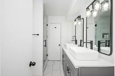 5506 Pebble Springs Drive, Houston, TX 77066 - Photo 14