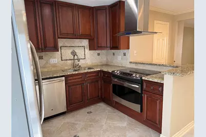 515 Tallowood Road #4, Houston, TX 77024 - Photo 8