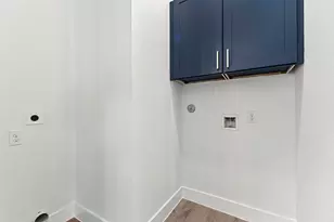 7554 Dyer St, Houston, TX 77088 - Photo 8