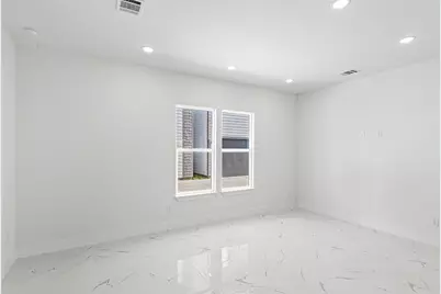 7554 Dyer Street, Houston, TX 77088 - Photo 14