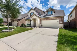 10823 Paula Bluff Ln, Cypress, TX 77433 - Photo 2