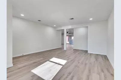 4406 Trafalgar Drive, Houston, TX 77045 - Photo 6