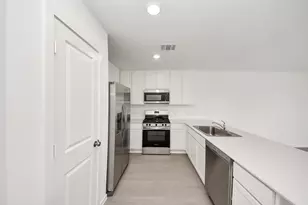 1218 Charlotte Wy, Wharton, TX 77488 - Photo 8