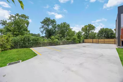 2108 Des Chaumes Street, Houston, TX 77026 - Photo 28