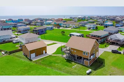 950 Seadrift Drive, Crystal Beach, TX 77650 - Photo 40