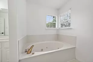 2431 Parkwood Ln, Sugar Land, TX 77479 - Photo 24