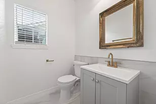2431 Parkwood Ln, Sugar Land, TX 77479 - Photo 12