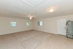 18610 Anne Dr, Webster, TX 77058 - Photo 34