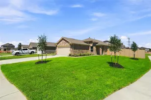 1519 Valley Creek Dr, Rosharon, TX 77583 - Photo 2
