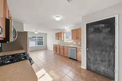 7203 Cool Springs Court, Magnolia, TX 77354 - Photo 18