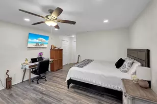 1255 E Pineshadows Dr, Sour Lake, TX 77659 - Photo 6