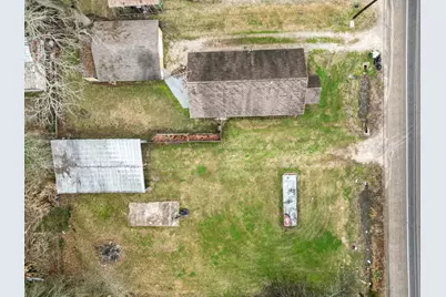 306 S Winfree Street, Dayton, TX 77535 - Photo 12