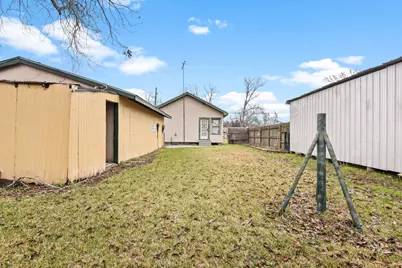 306 S Winfree Street, Dayton, TX 77535 - Photo 2