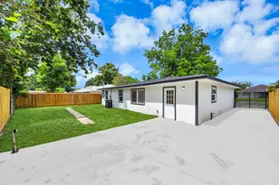 1503 Locklaine Dr, Pasadena, TX 77502 - Photo 32
