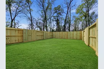 308 S 11th St, Conroe, TX 77301 - Photo 22