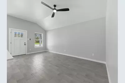 308 S 11th St, Conroe, TX 77301 - Photo 6