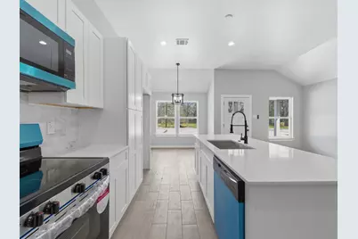 308 S 11th St, Conroe, TX 77301 - Photo 10