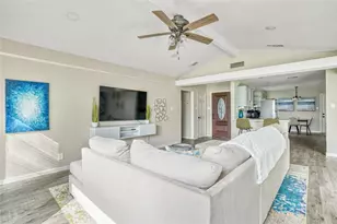 1715 Imperial Crown Dr, Houston, TX 77043 - Photo 12
