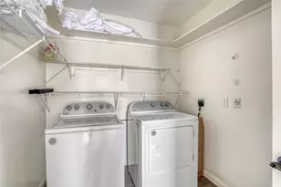 1715 Imperial Crown Dr, Houston, TX 77043 - Photo 18