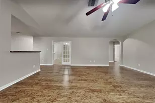 12318 Wavecrest Rd, Texas City, TX 77568 - Photo 2