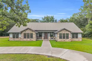 35 Rose Hill Ct, Huntsville, TX 77320 - Photo 2